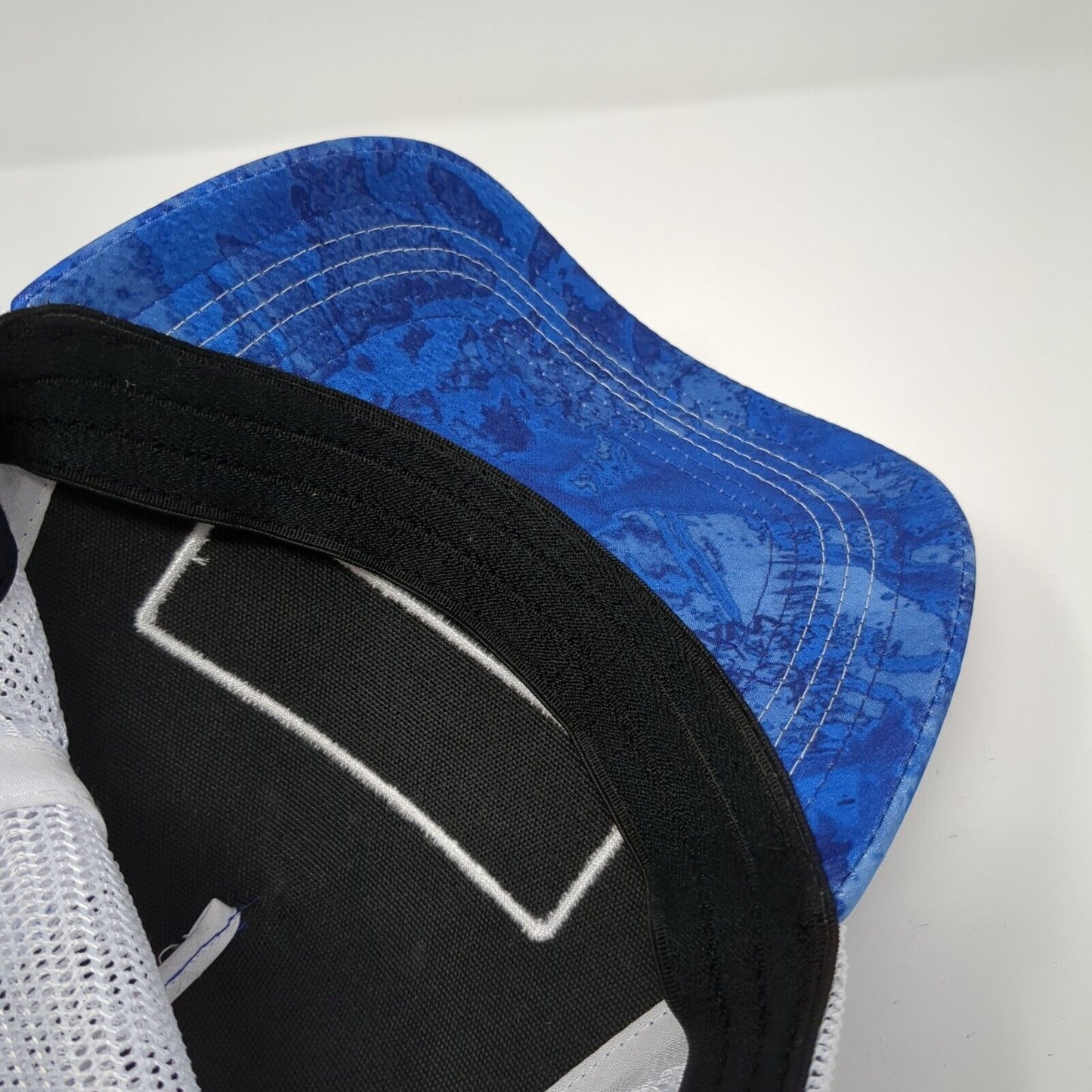 Realtree Fishing Fitted Trucker Hat Blue S/M Embroidered Mesh Back Outdoor Cap