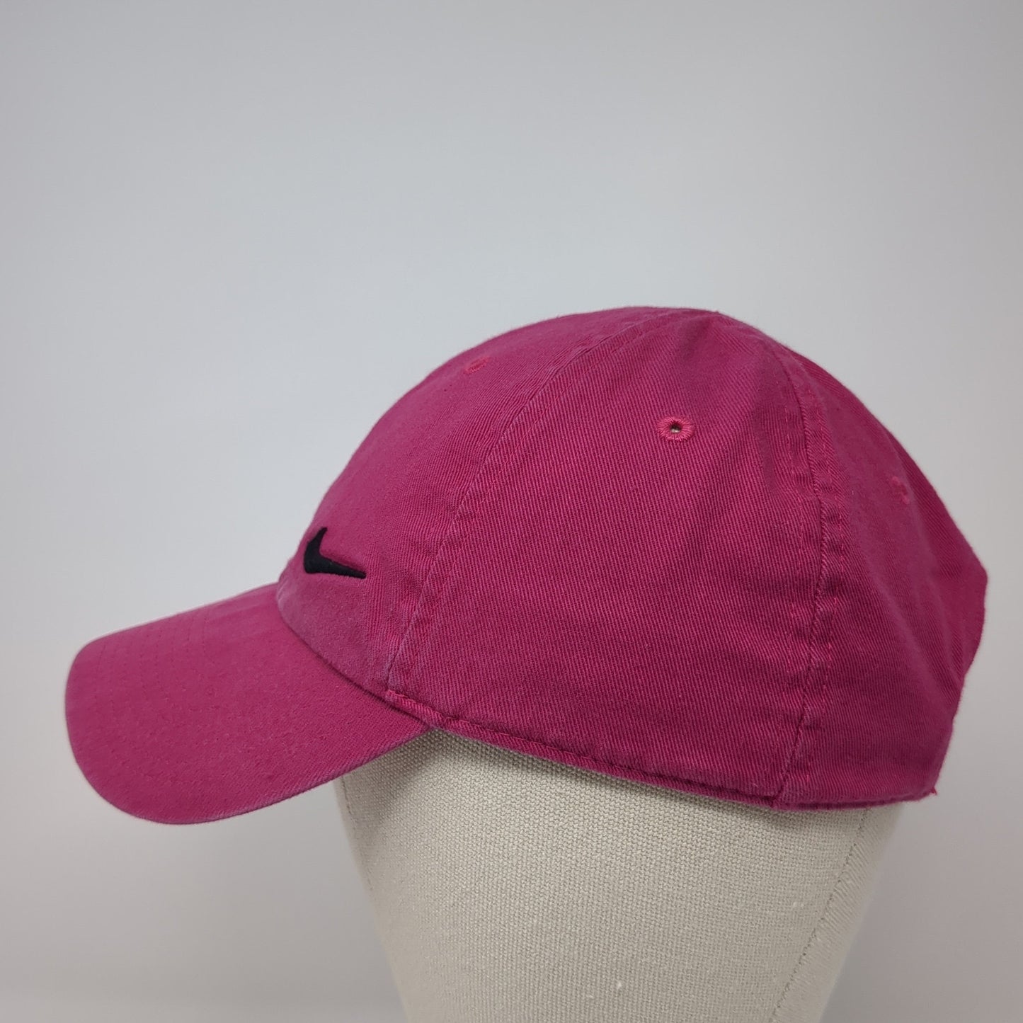 Nike Slideback Baseball Cap Pink One Size Adjustable Embroidered Heritage86