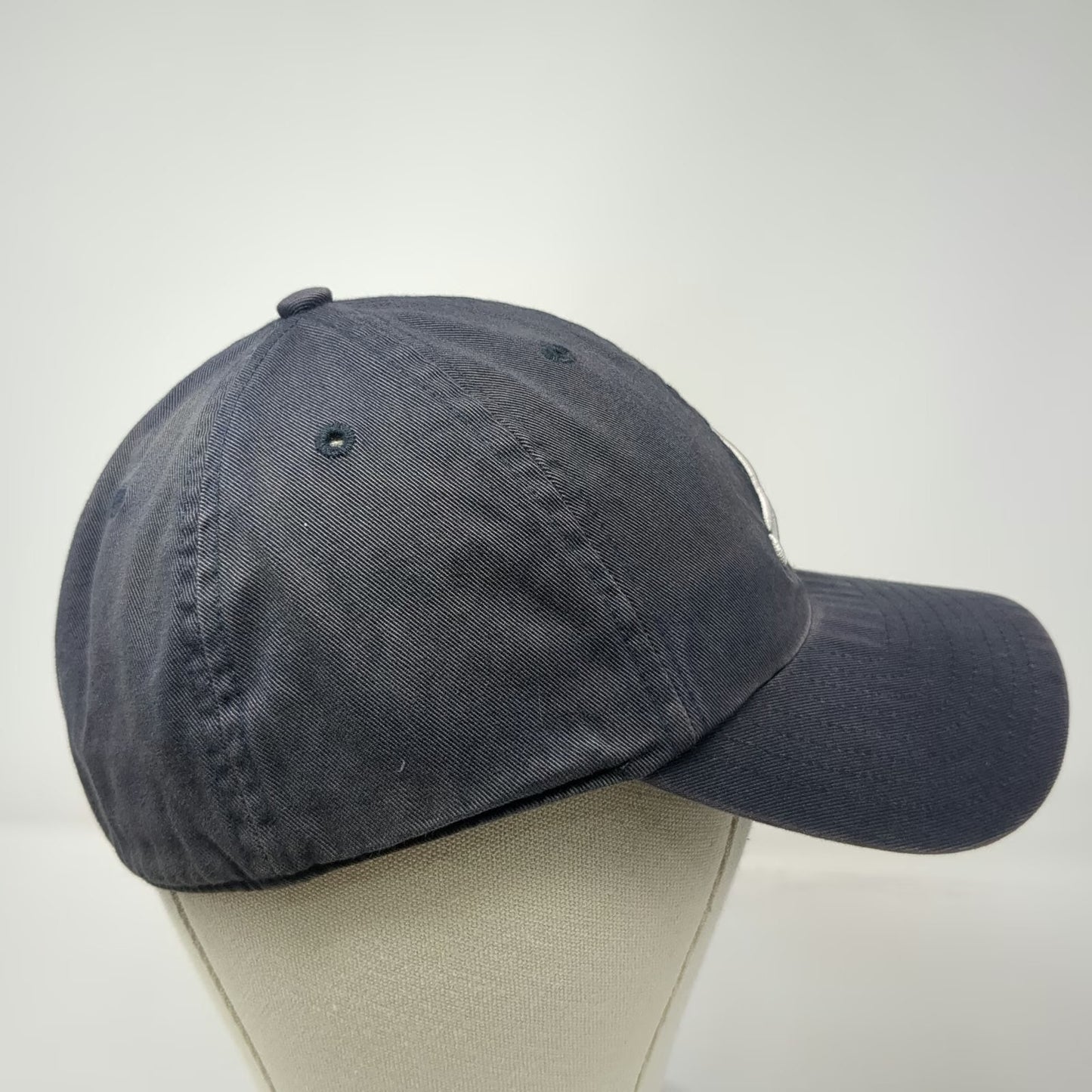 Atlanta Braves MLB Twins Enterprise Baseball Cap Blue M Fitted Hat Embroidered