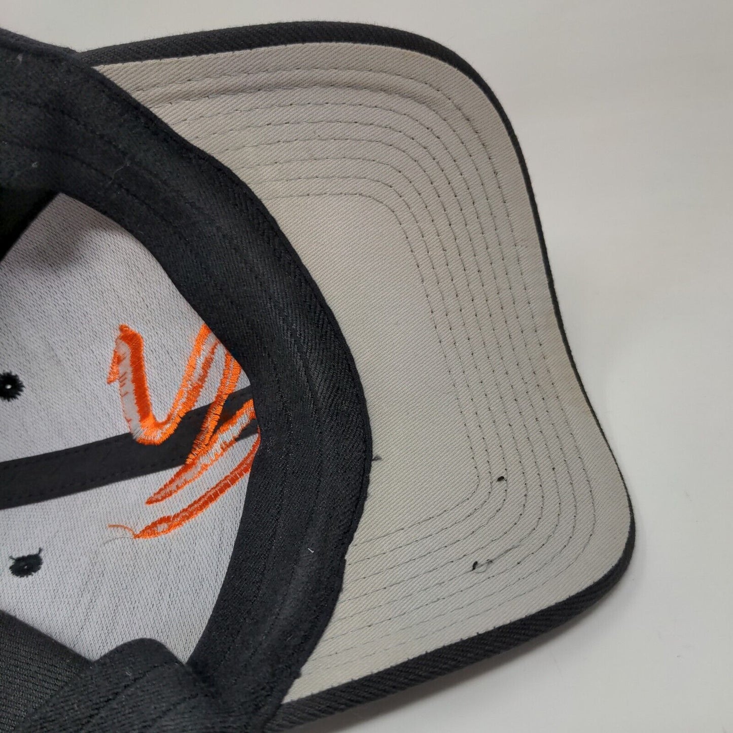 OC Sports Men's Fitted Hat Black Size M/L Embroidered Big W Logo