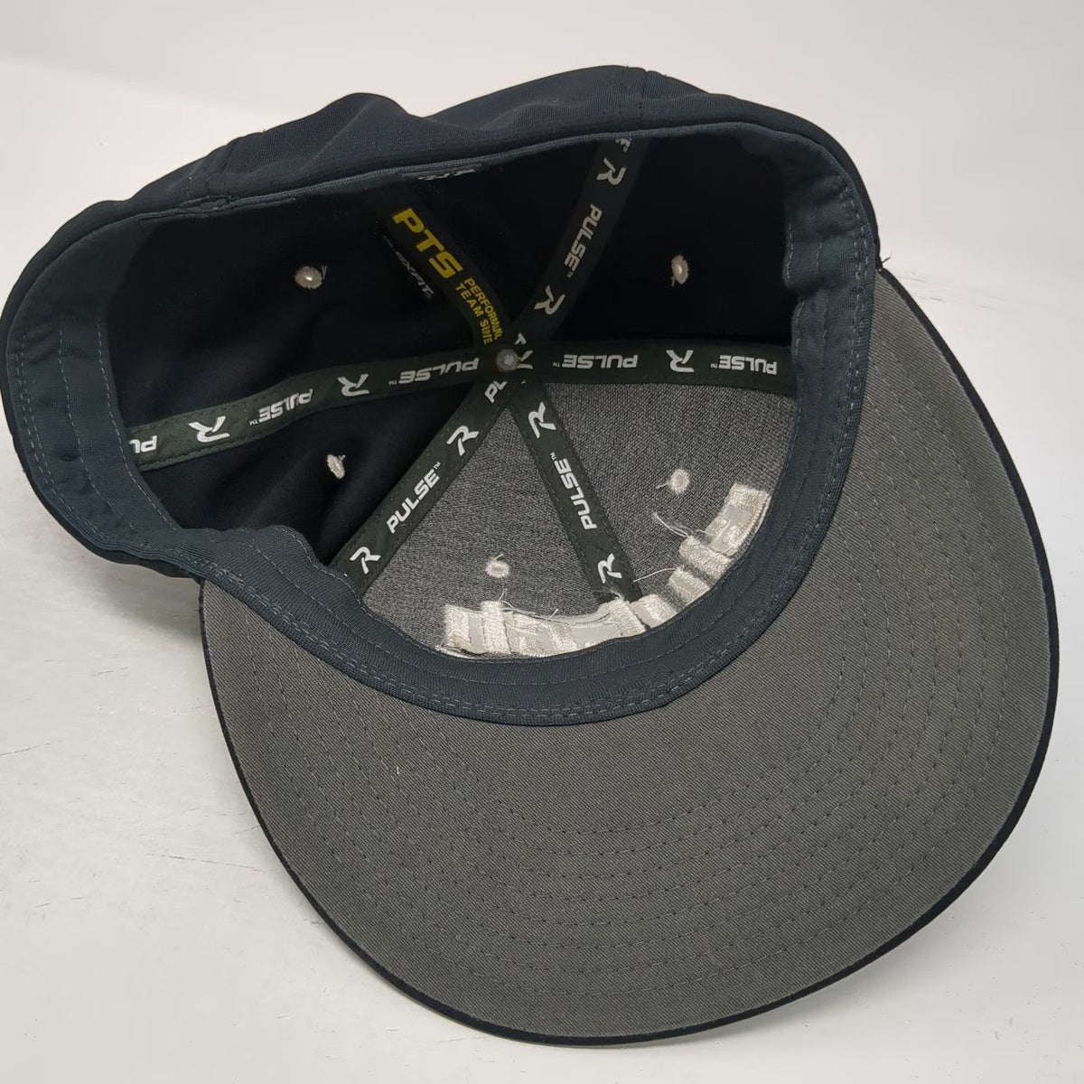 Richardson Baseball Cap Black XL Fitted Pulse Embroidered Clutch Logo Sports Hat