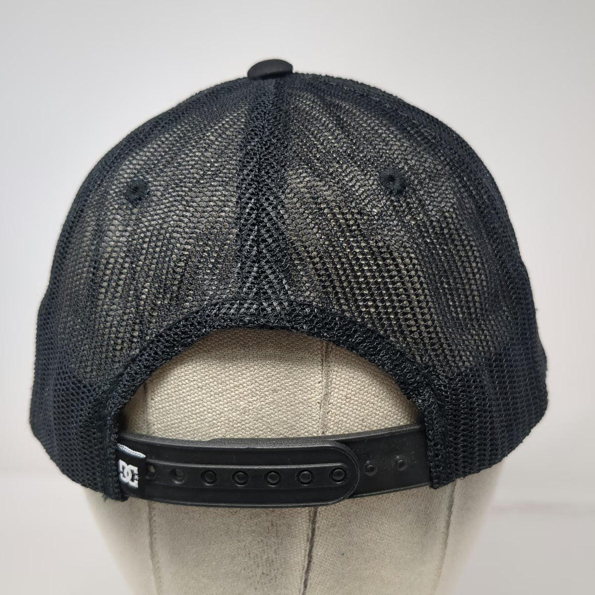 DC Shoes Trucker Hat Black One Size Three Wolves Moon Galaxy Mesh Snapback Art