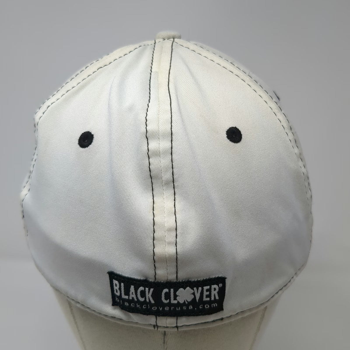 Black Clover Baseball Cap White XL Fitted Live Lucky Contrast Stitching Golf Hat