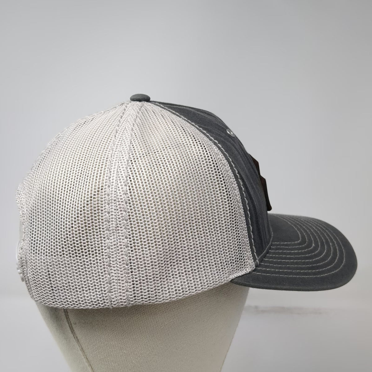 Richardson Trucker Hat Gray White One Size Idaho Steel 1918 Leather Patch Mesh