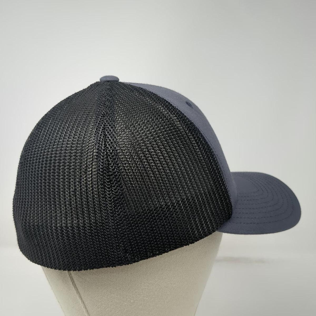 Port Authority Baseball Cap Gray XL Flexfit Mesh Twisted District Logo Hat