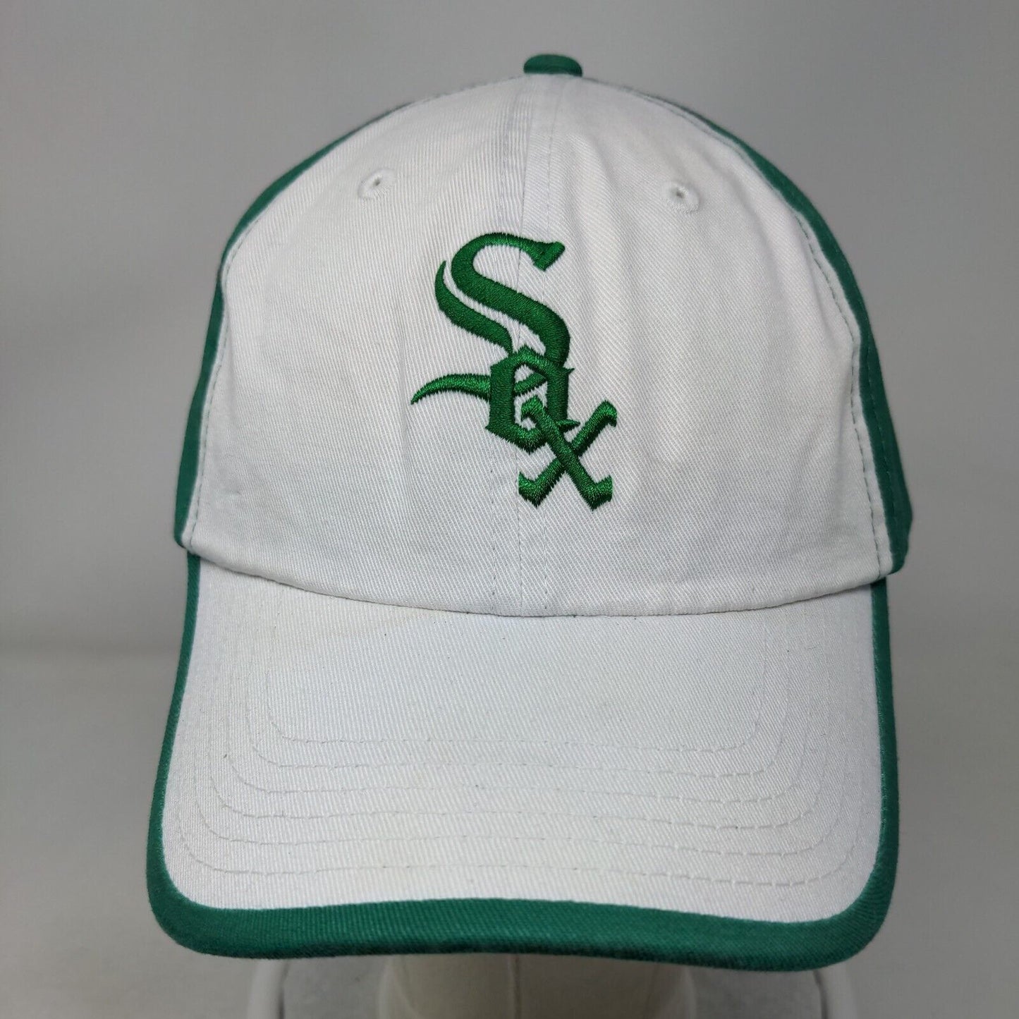 Chicago White Sox Strapback Hat White Green Embroidered Logo Kick 10 MLB ChiRish