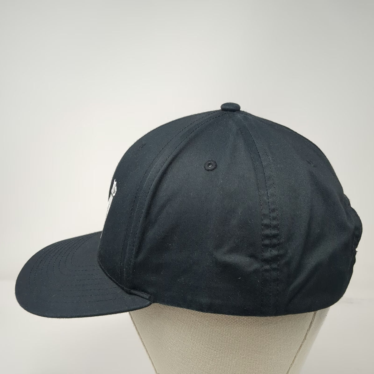 Richardson Snapback Black Hat One Size Mack Trucks Bulldog Logo Adjustable