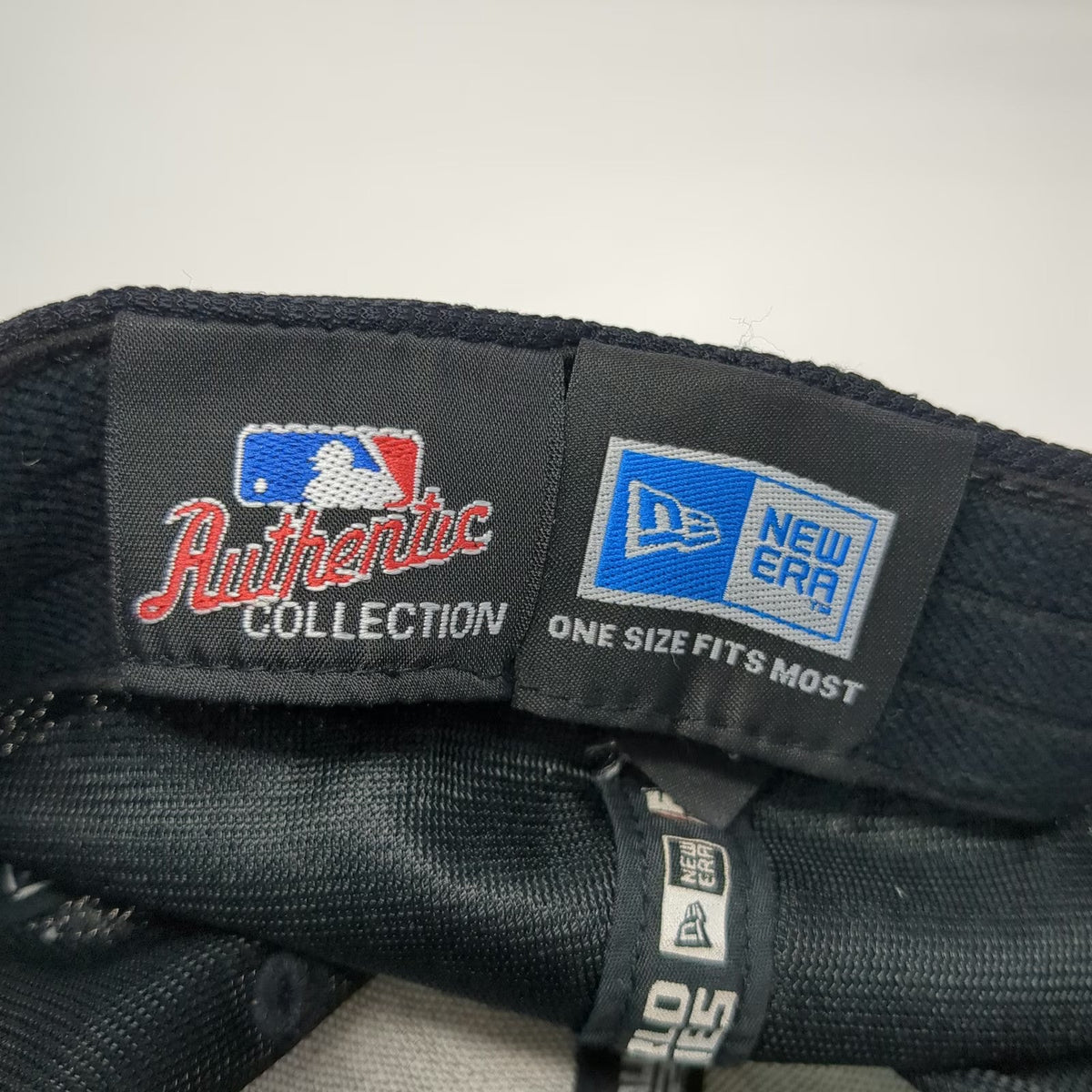 New Era MLB Red Sox 2007 World Series Champions Black Baseball Cap Hat One Size