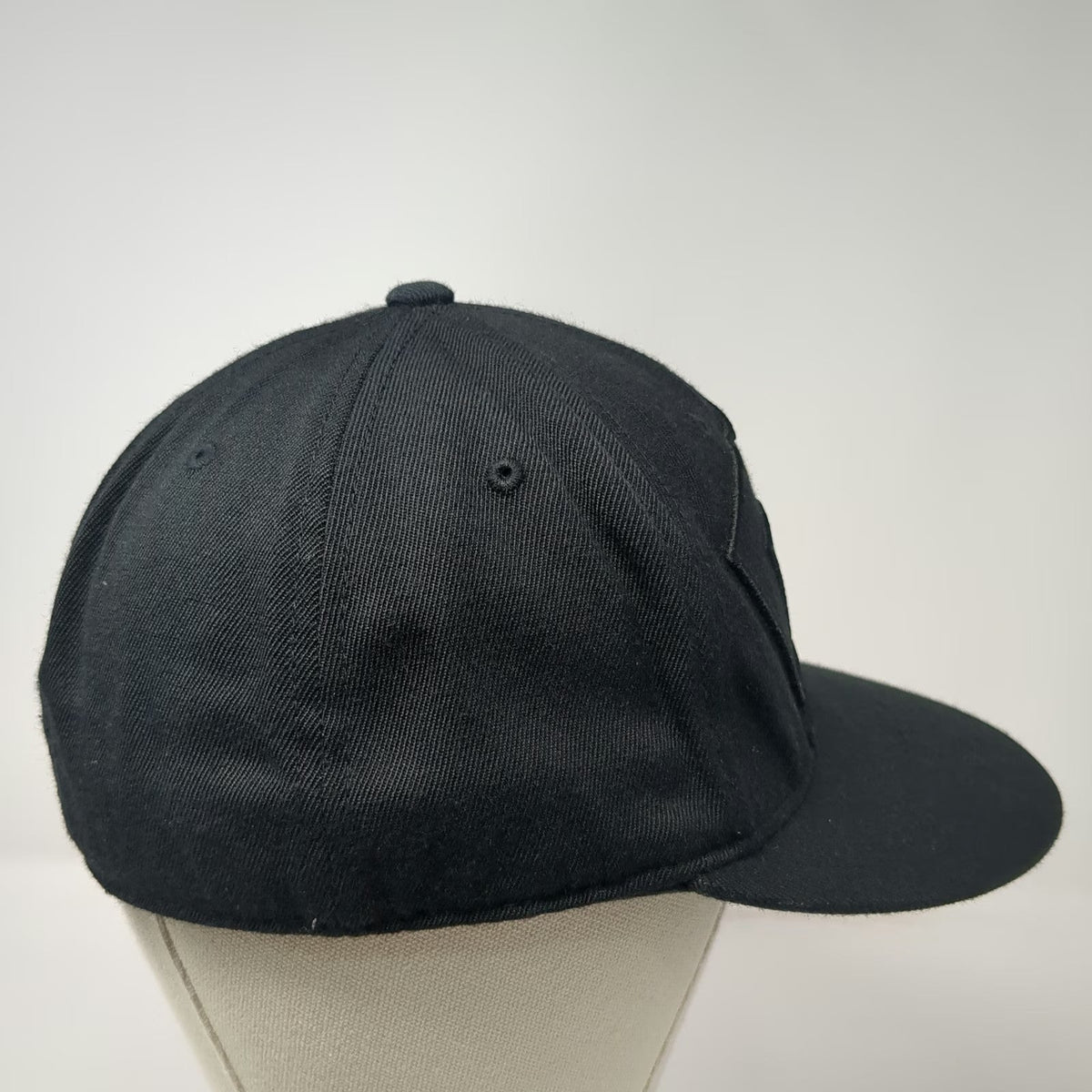 DC Baseball Cap Black 7 1/4 Tonal Logo Embroidery Flat Brim 210 Fitted Hat