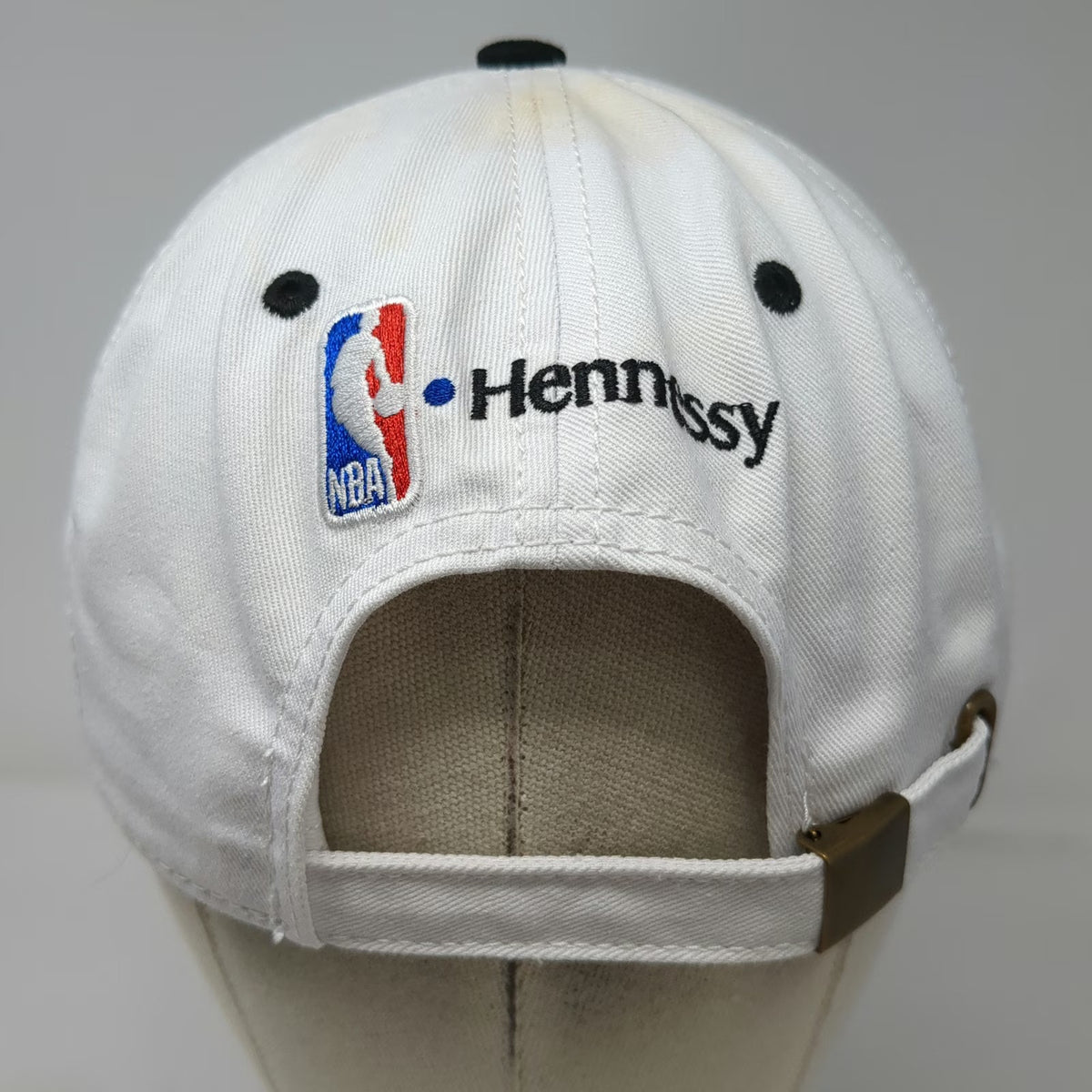 Hennessy NBA Rymaco Cap White Black Bras Arme Official Spirit 1765 Strapback Hat
