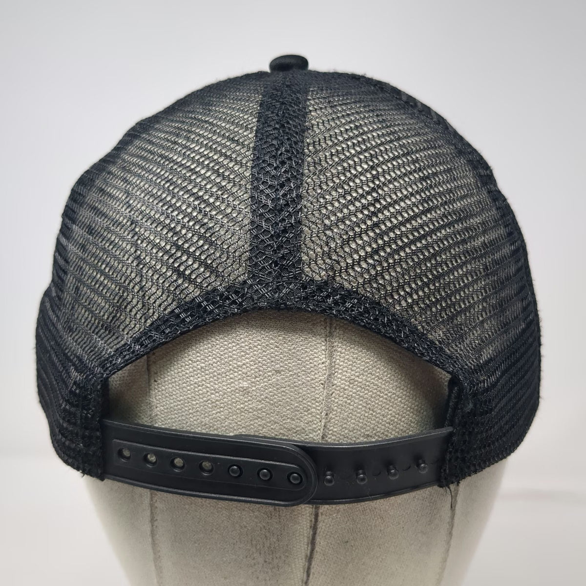 David and Young Trucker Hat Black One Size Green Clover Foam Mesh Snapback