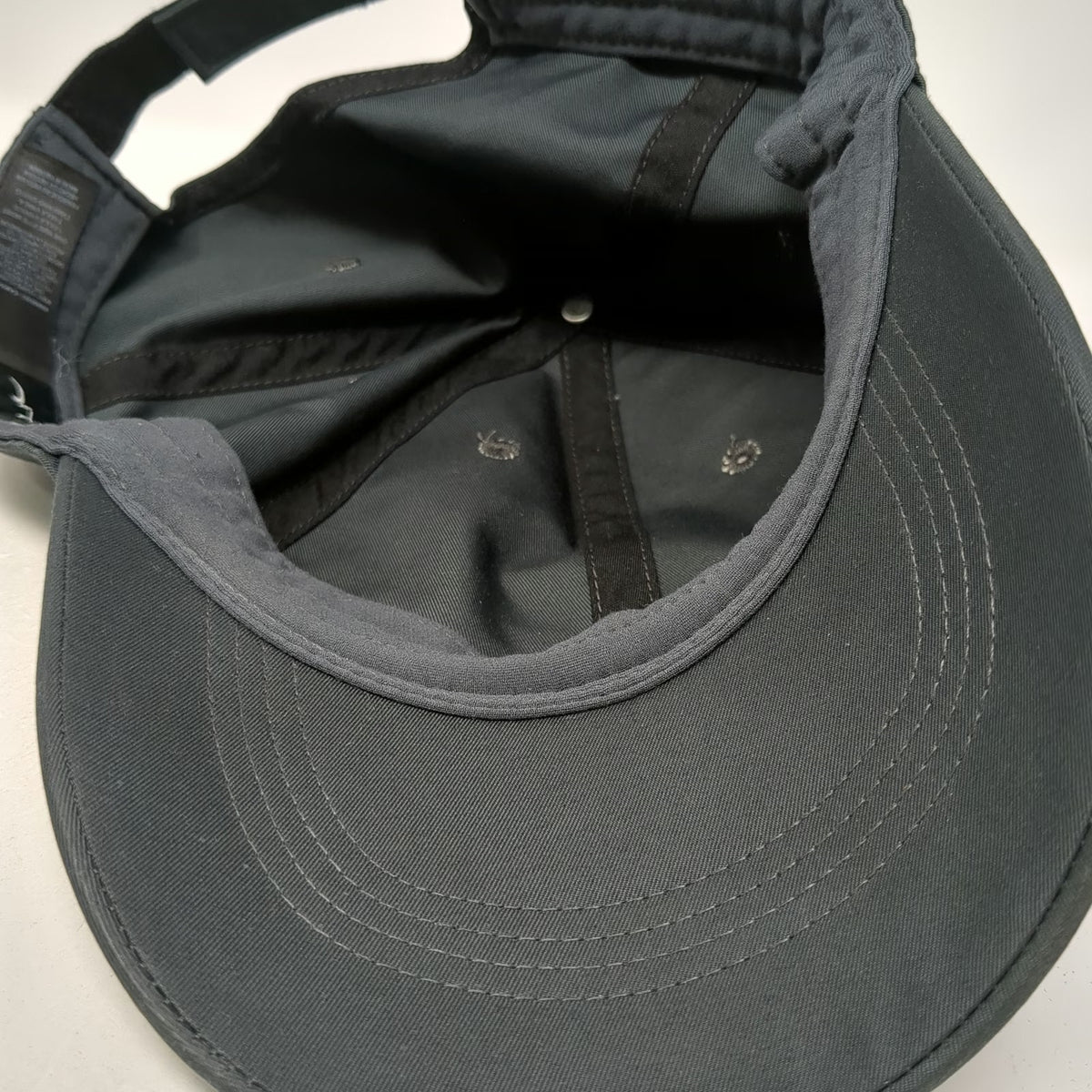Nike Baseball Cap Gray One Size Strapback Swoosh Golf Polyester Adjustable Hat