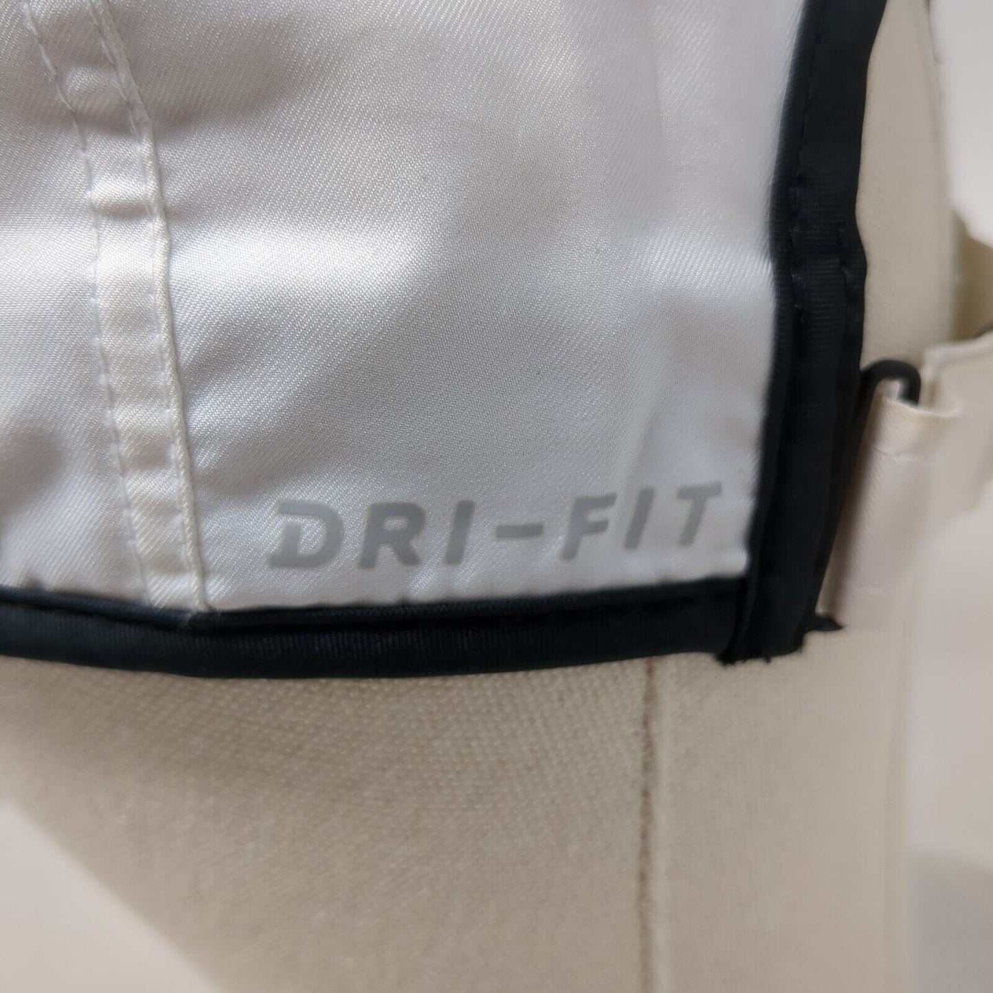 Nike Dri-Fit Strapback Hat White One Size Featherlight Black Trim