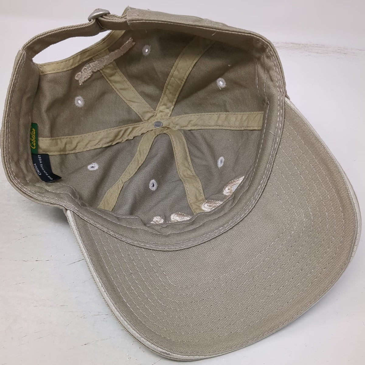 Cabela's Baseball Cap Beige One Size Worlds Foremost Outfitter Slideback Hat