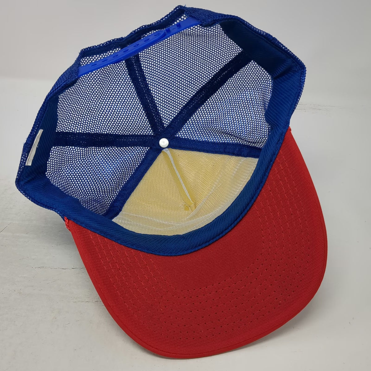 Willie Nelson For President Trucker Hat Red White Blue One Size Mesh Snapback