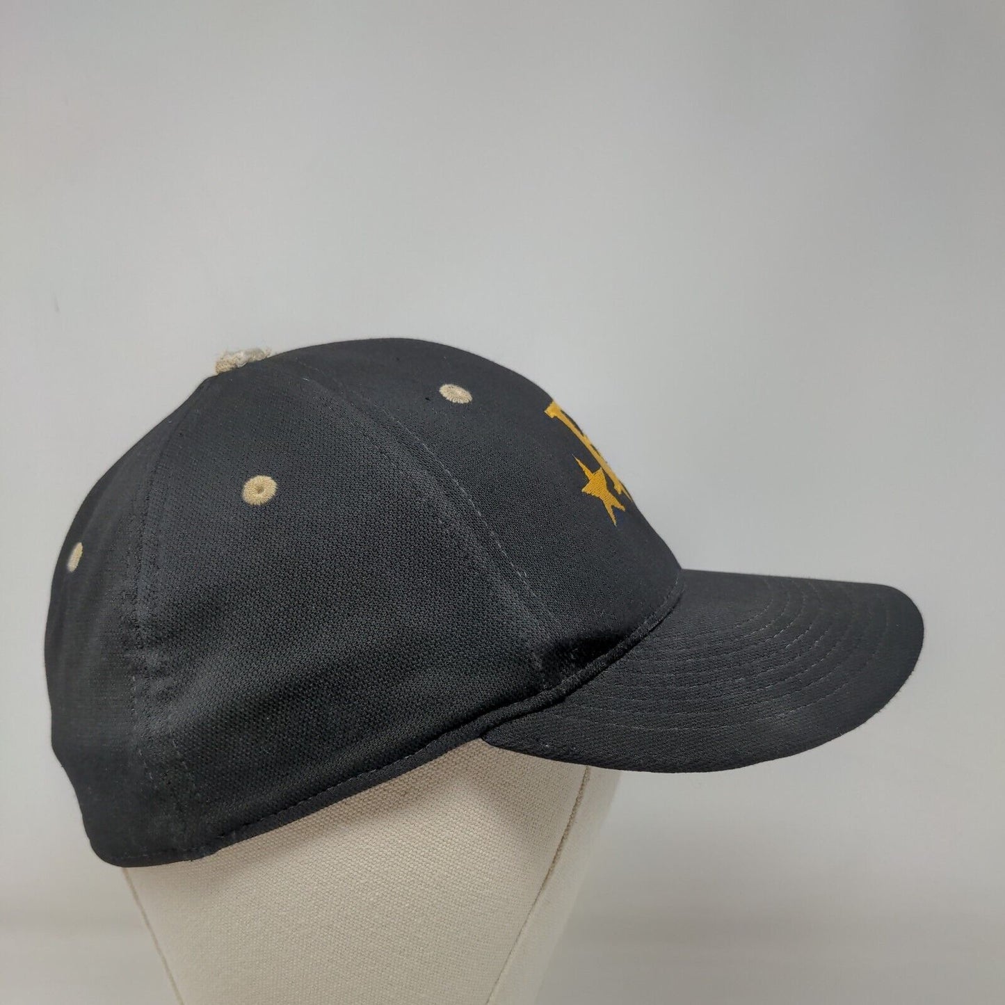 BG Star Fitted Hat Black M/L Embroidered OC Sports Pro Flex Eco