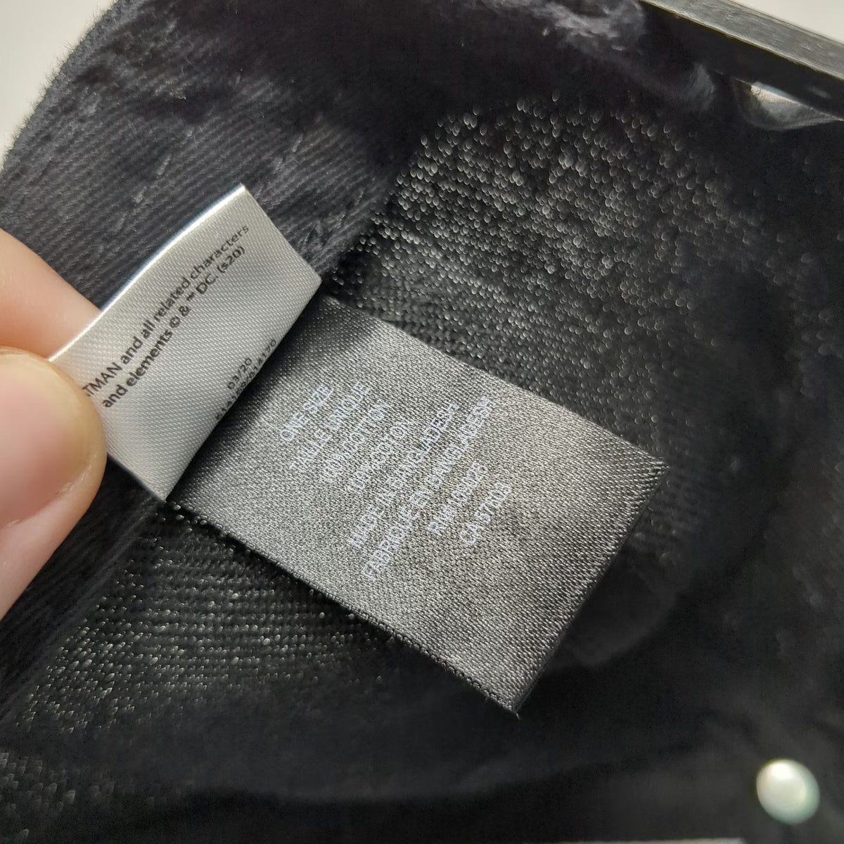 Bioworld Wayne Industries 5 Panel Black One Size Snapback Batman Flat Bill Hat