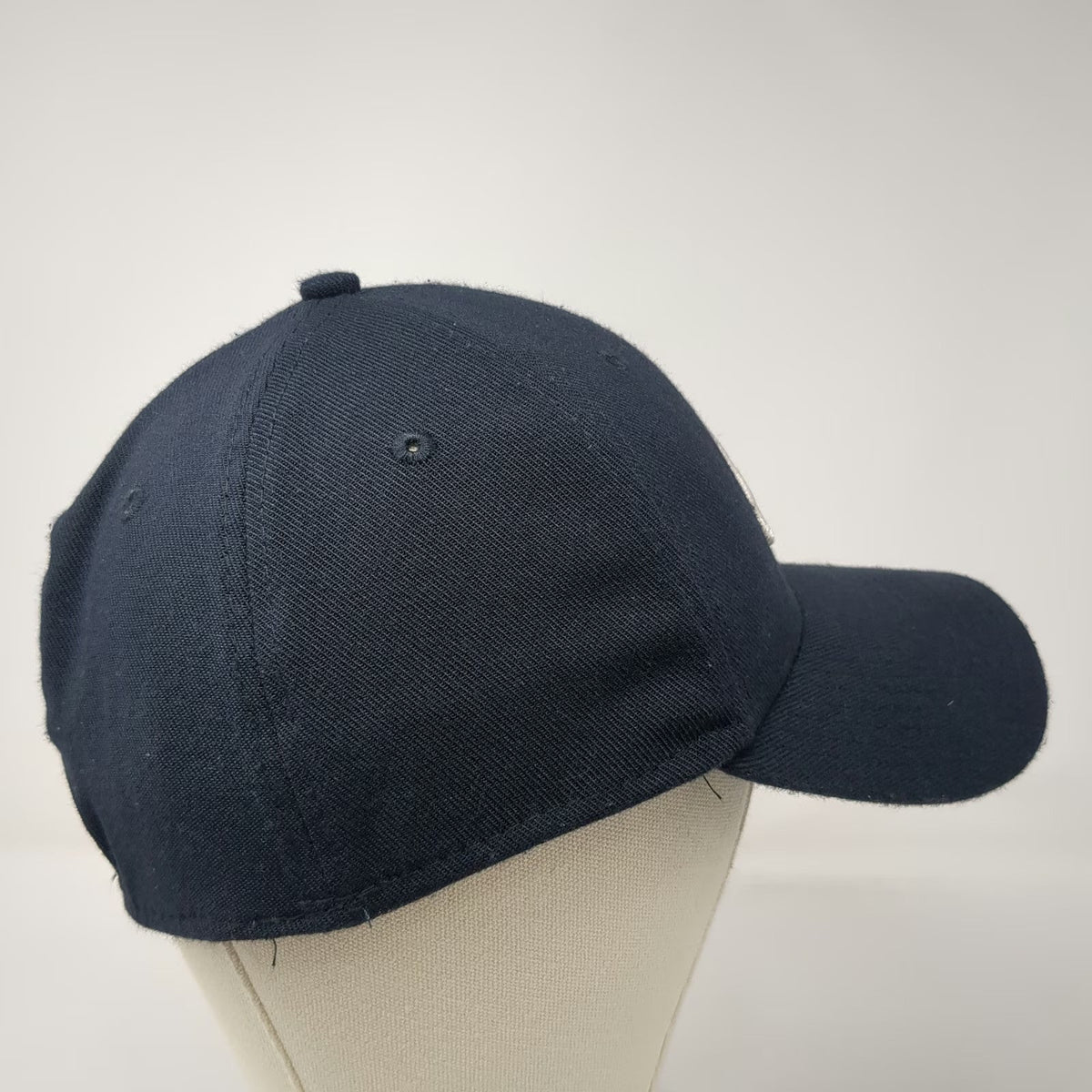 New Era Atlanta Braves MLB Baseball Cap Blue L 39THIRTY Stretch Fit Curved Hat