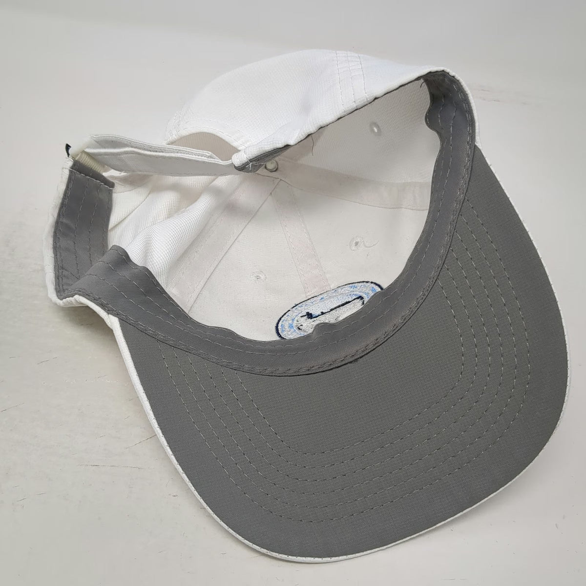The Swilcan Bridge Collection Baseball Cap White One Size St Andrews Links Hat