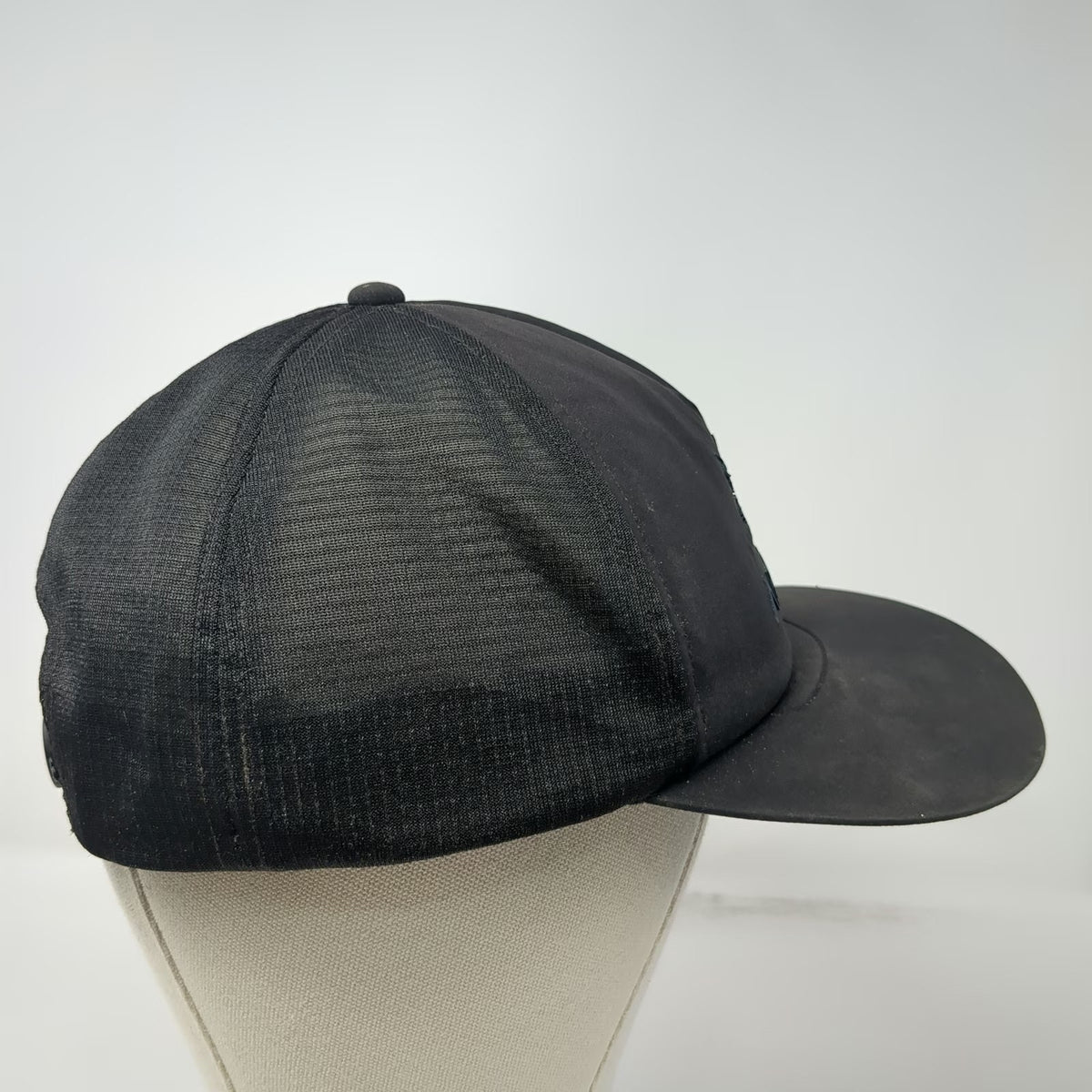 Arc'teryx Trucker Hat Black One Size Mesh Back Bird Logo Snapback Outdoor Cap