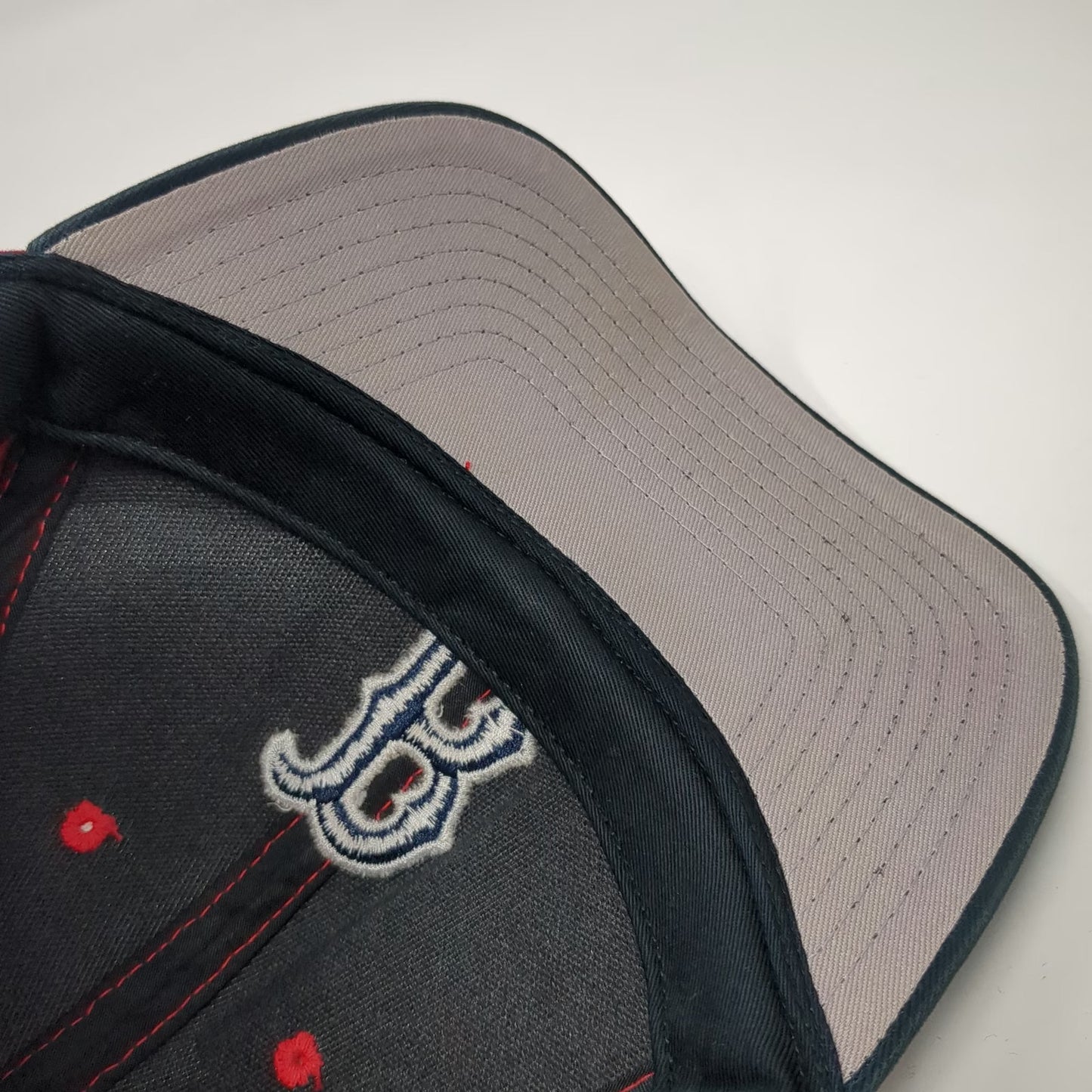 Fan Favorite Boston Red Sox MLB Baseball Cap Red One Size Strapback OS Hat Logo