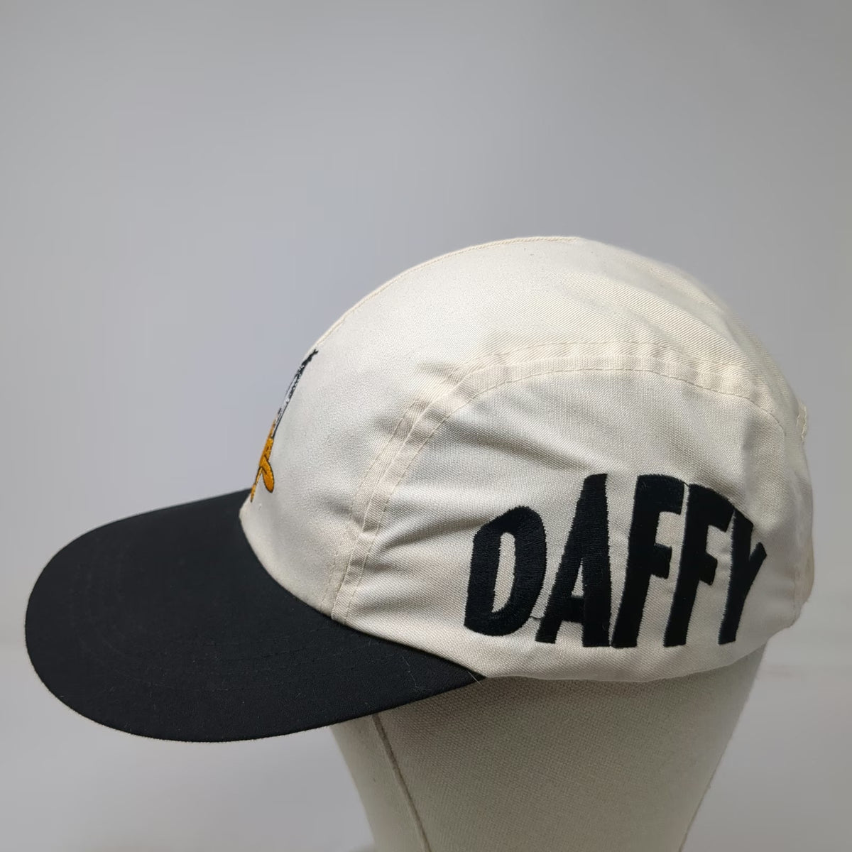 Accessory Network White 5 Panel Cap OS Daffy Looney Tunes Elastic Back Hat