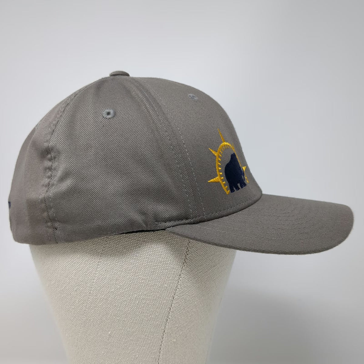 Flexfit Baseball Cap Gray XL Mammoth North Solar Embroidered Structured hat