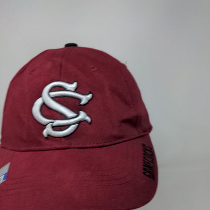 Captivating Headwear Men's Strapback Hat Red South Carolina Gamecocks Logo