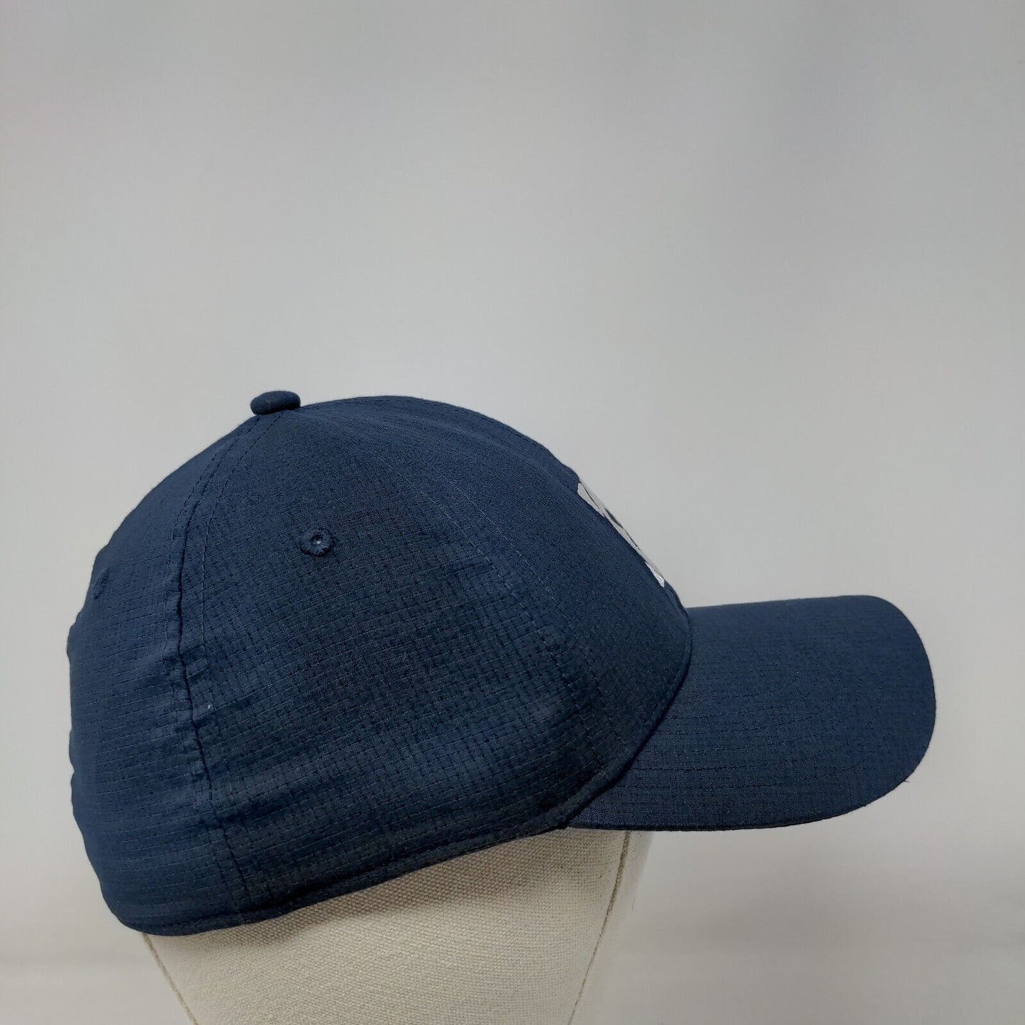 Under Armour Golf Fitted Hat Blue Medium/Large Embroidered Classic Fit