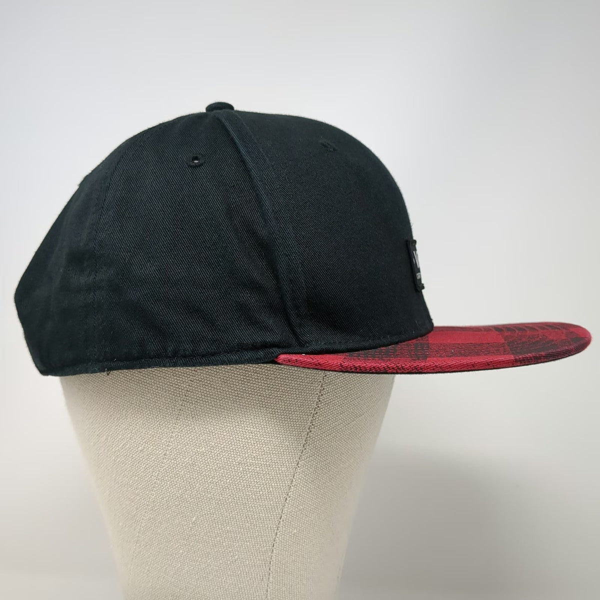 Vans Snapback Hat Black Red Buffalo Plaid One Size Off The Wall Patch Logo Brim