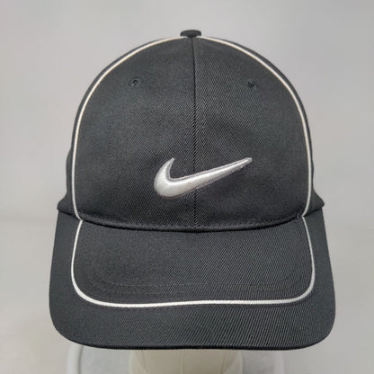 Nike Golf Fitted Hat Black S/M Embroidered Swoosh Vented Holes 6 Panel