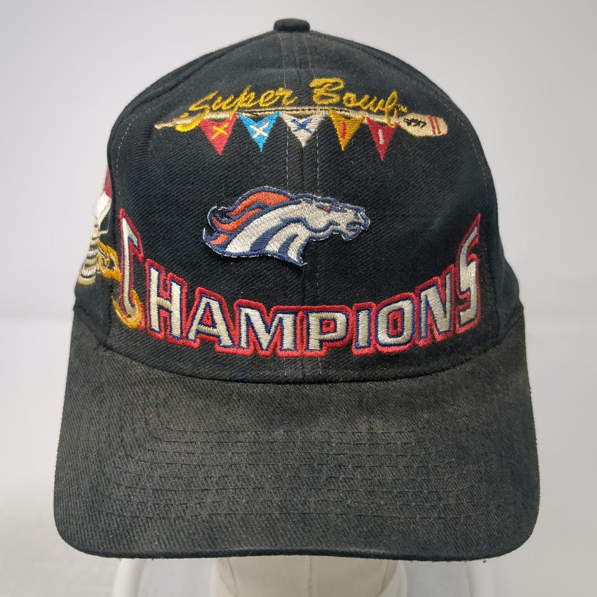Denver Broncos NFL Logo Athletic Snapback Black Super Bowl XXXII Champs Vintage