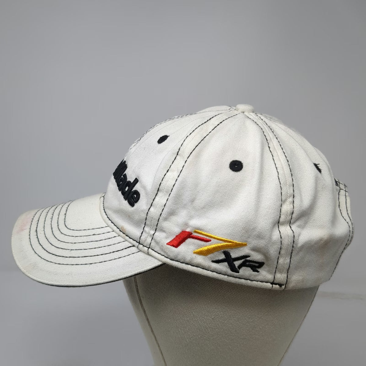 TaylorMade Baseball Cap White One Size Contrast Stitching R7 XR Golf Hat