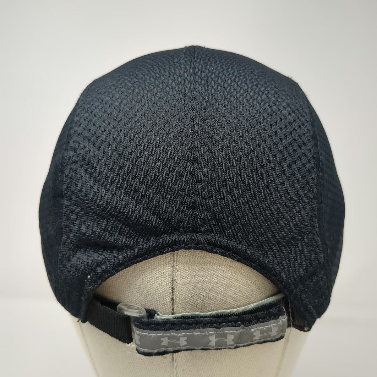 Under Armour Army Cap Black One Size Mesh Performance Sport Logo Adjustable Hat