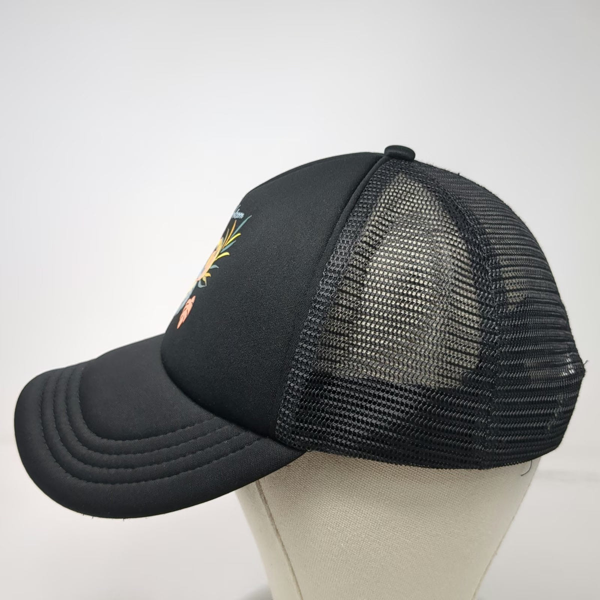 Volcom Trucker Hat Black OSFM Snapback Tropical Parrot Palm Leaf Mesh Back Foam