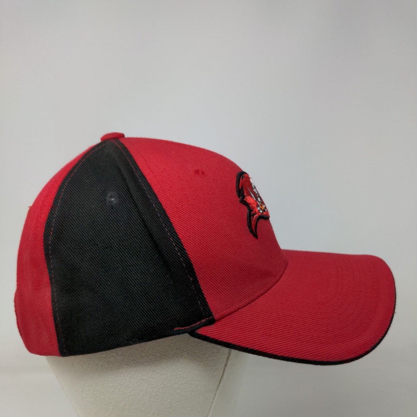 NFL Men's Strapback Hat Red OSFA Embroidered Tampa Bay Buccaneers Logo Panel Hit