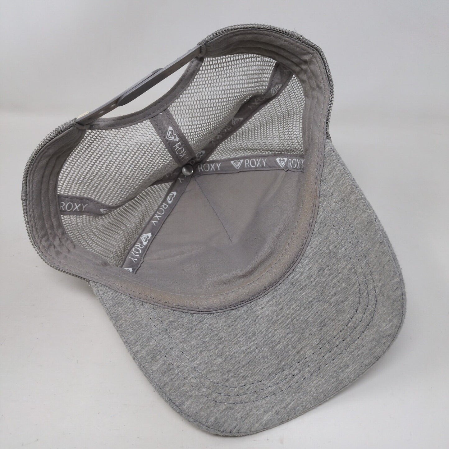 90 Snapback Mesh Back Trucker Hat Gray One Size Adjustable Roxy