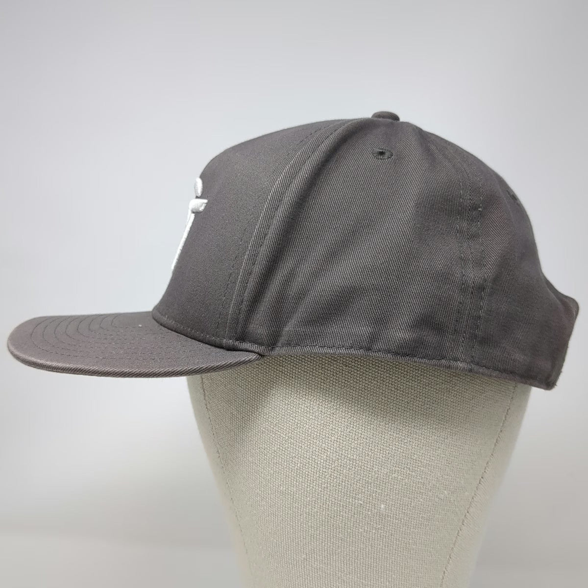 Vans 5 Panel Gray One Size Snapback Hat Off The Wall Logo Structured Embroidered