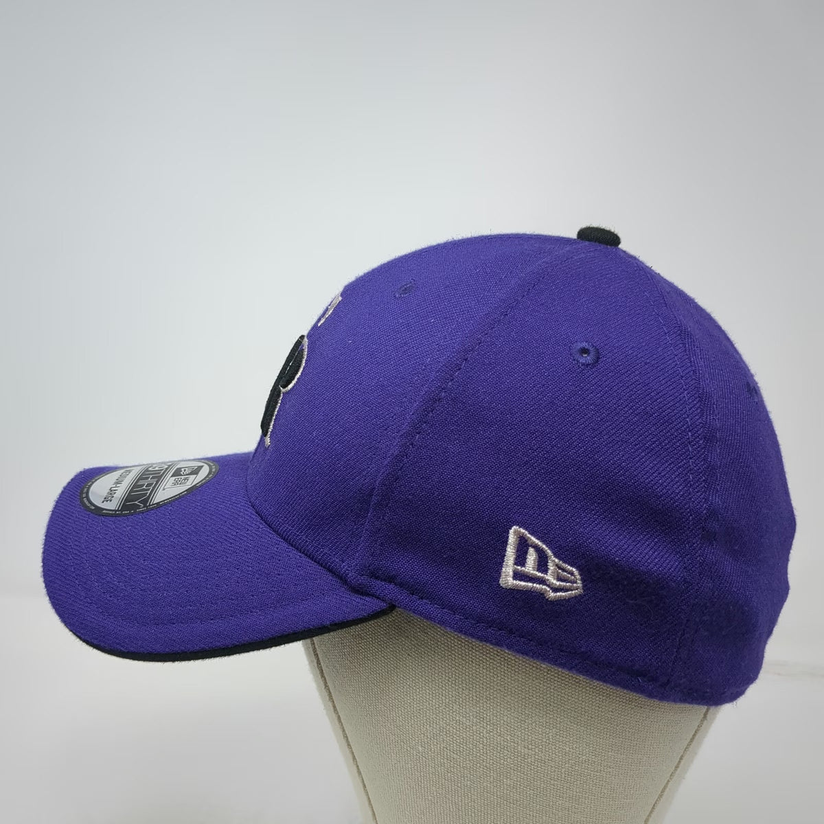 Colorado Rockies MLB New Era Baseball Cap Purple L 39THIRTY Stretch Fit Curved
