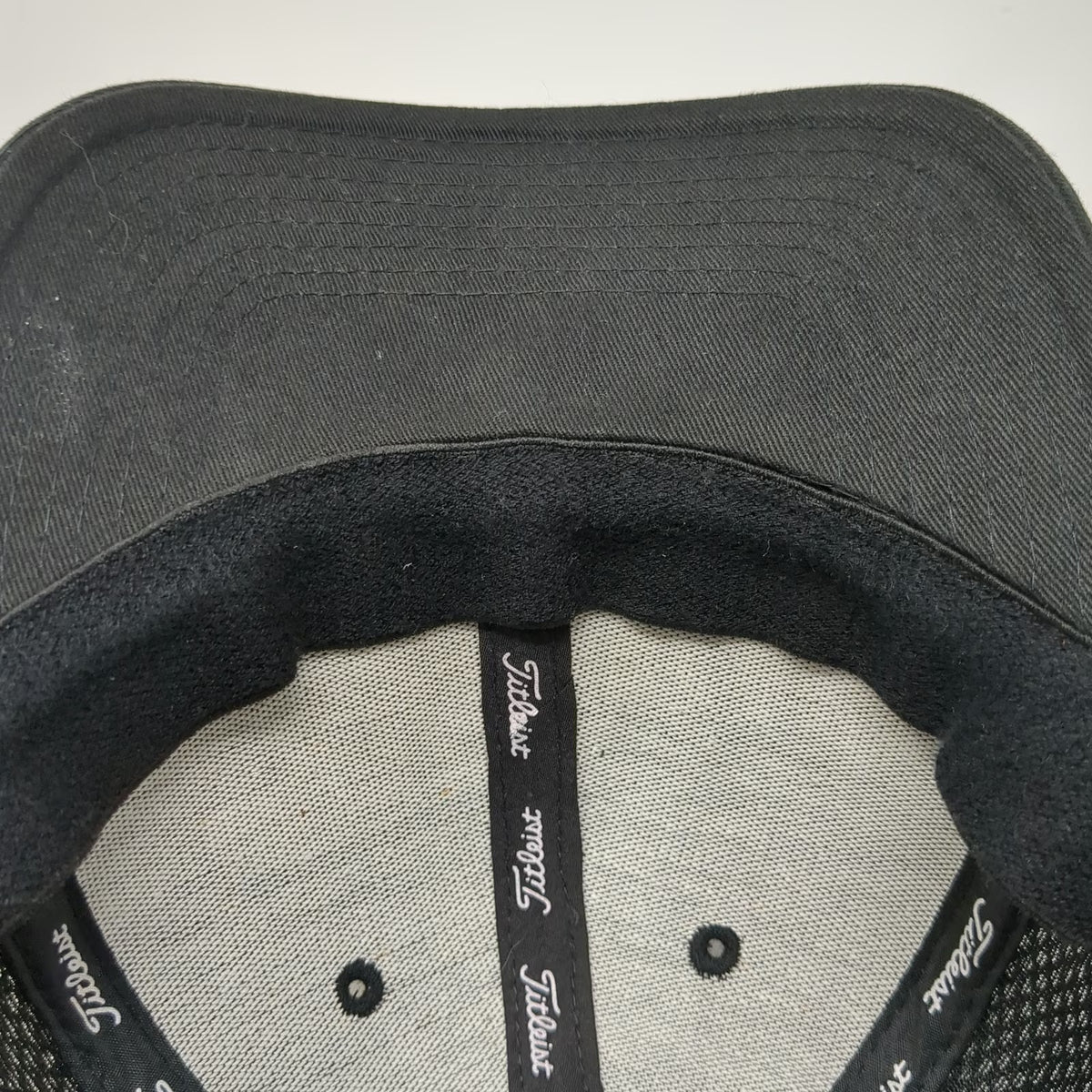 New Era Titleist Baseball Cap Black M Mesh FootJoy Pro V1 Stretch Fit Hat