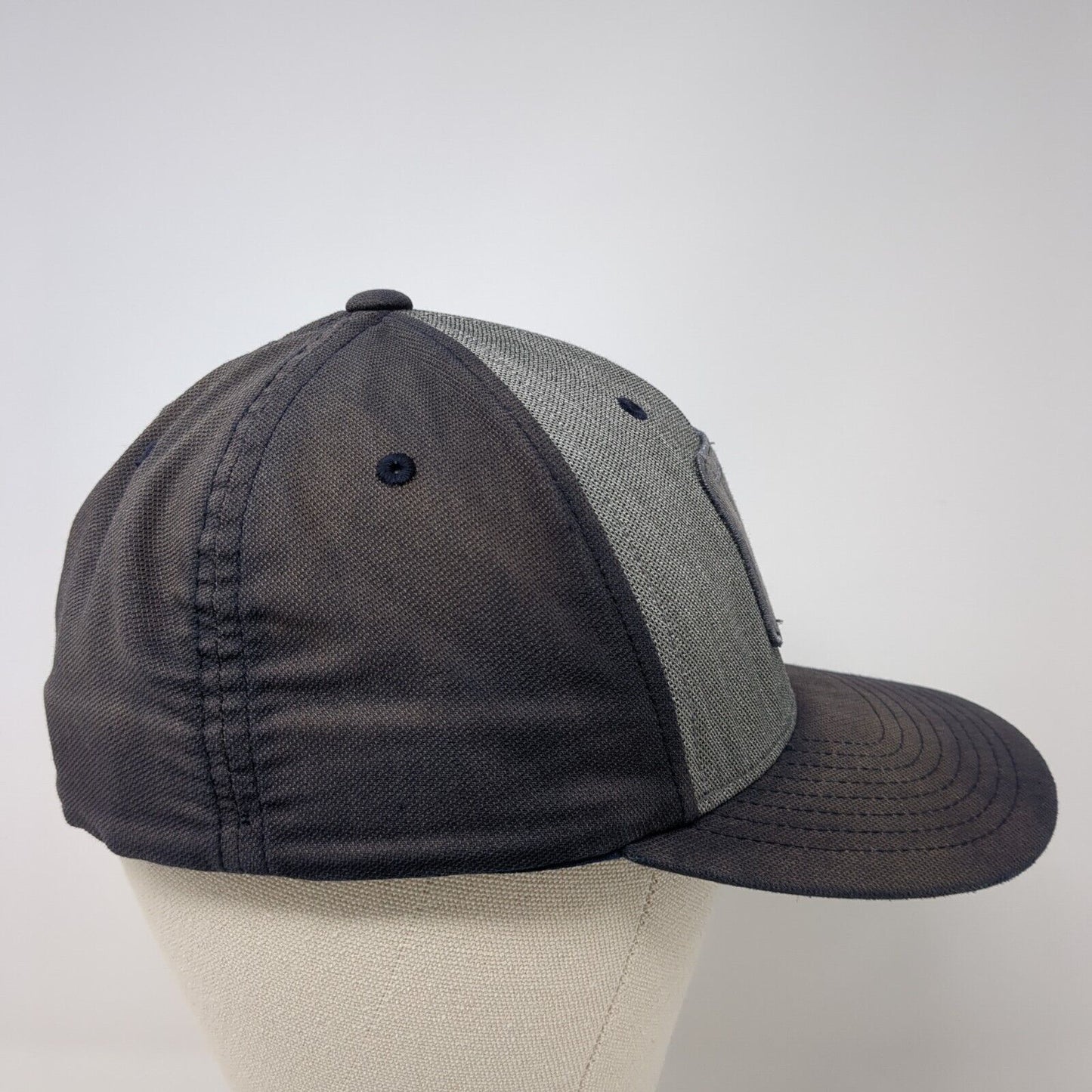 Trav Mat Wailea Maui Hawaii Fitted Hat Multicolor S/M Flexfit Yupoong