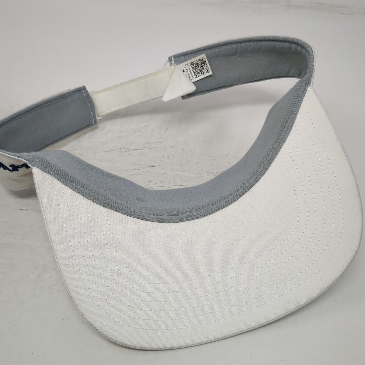 Under Armour Visor White One Size Strapback Embroidered Golf Performance Hat
