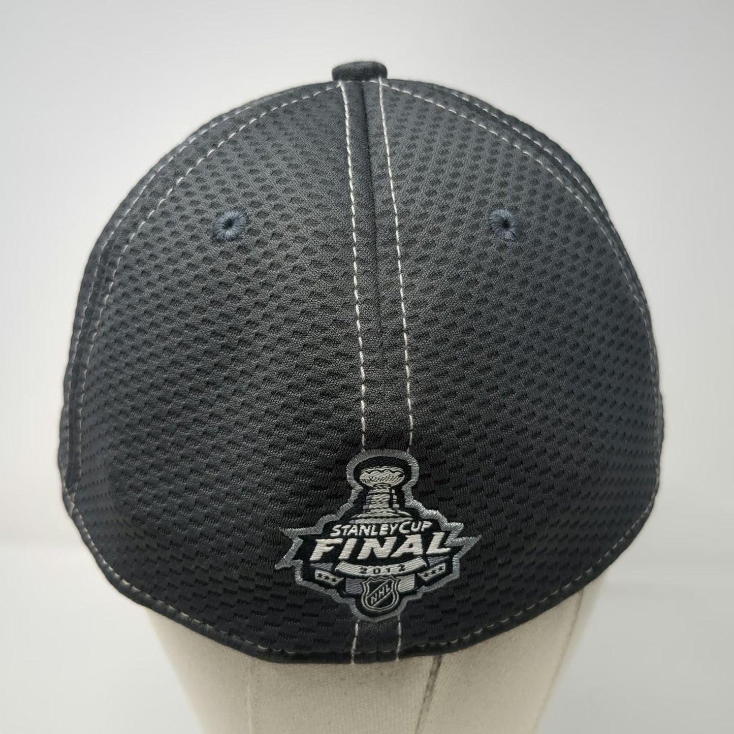 New Era Los Angeles Kings NHL 2012 Stanley Cup Champions Gray Baseball Cap L Hat