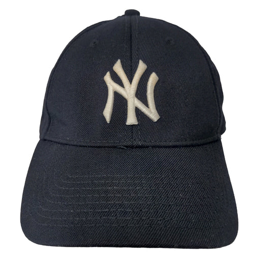 New Era MLB New York Yankees Fitted Hat Size M/L Blue Embroidered Logo