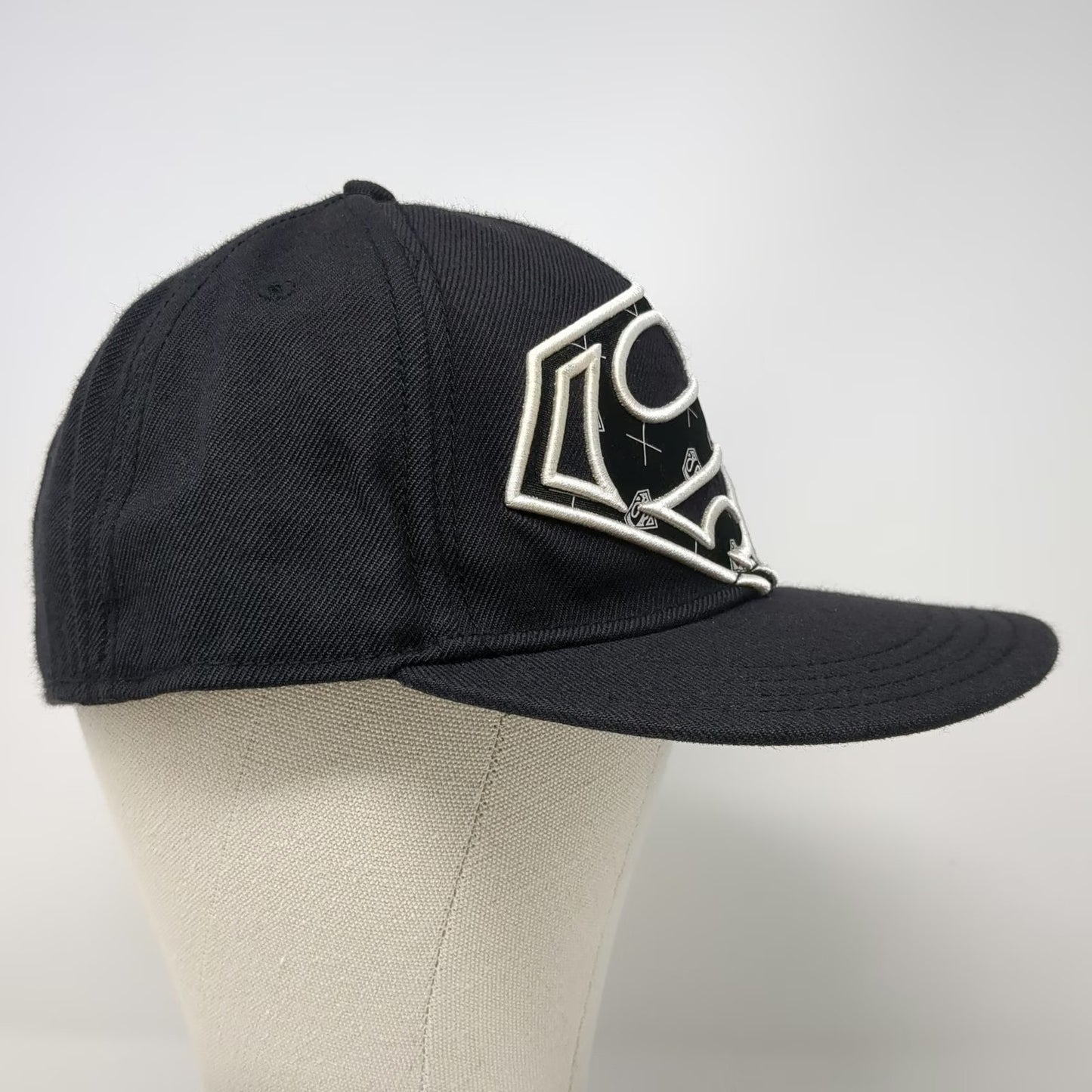 Bioworld Baseball Cap Black M Superman Shield Raised Embroidery Stretch hat