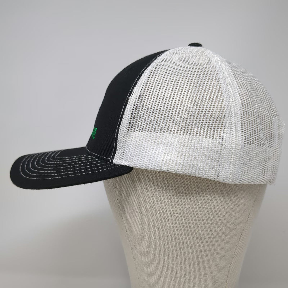 Richardson Trucker Hat Black One Size SESVANDERHAVE Blue Green Mesh Snapback