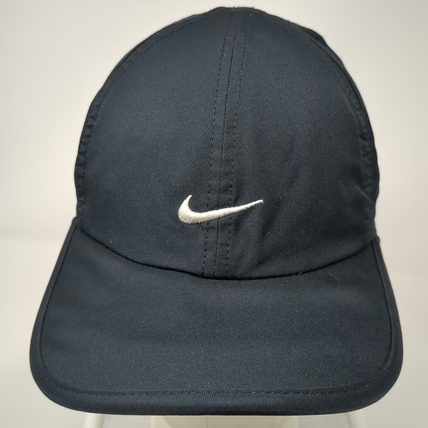 Nike Baseball Cap Black One Size Featherlight Dri-FIT Adjustable Swoosh Logo Hat