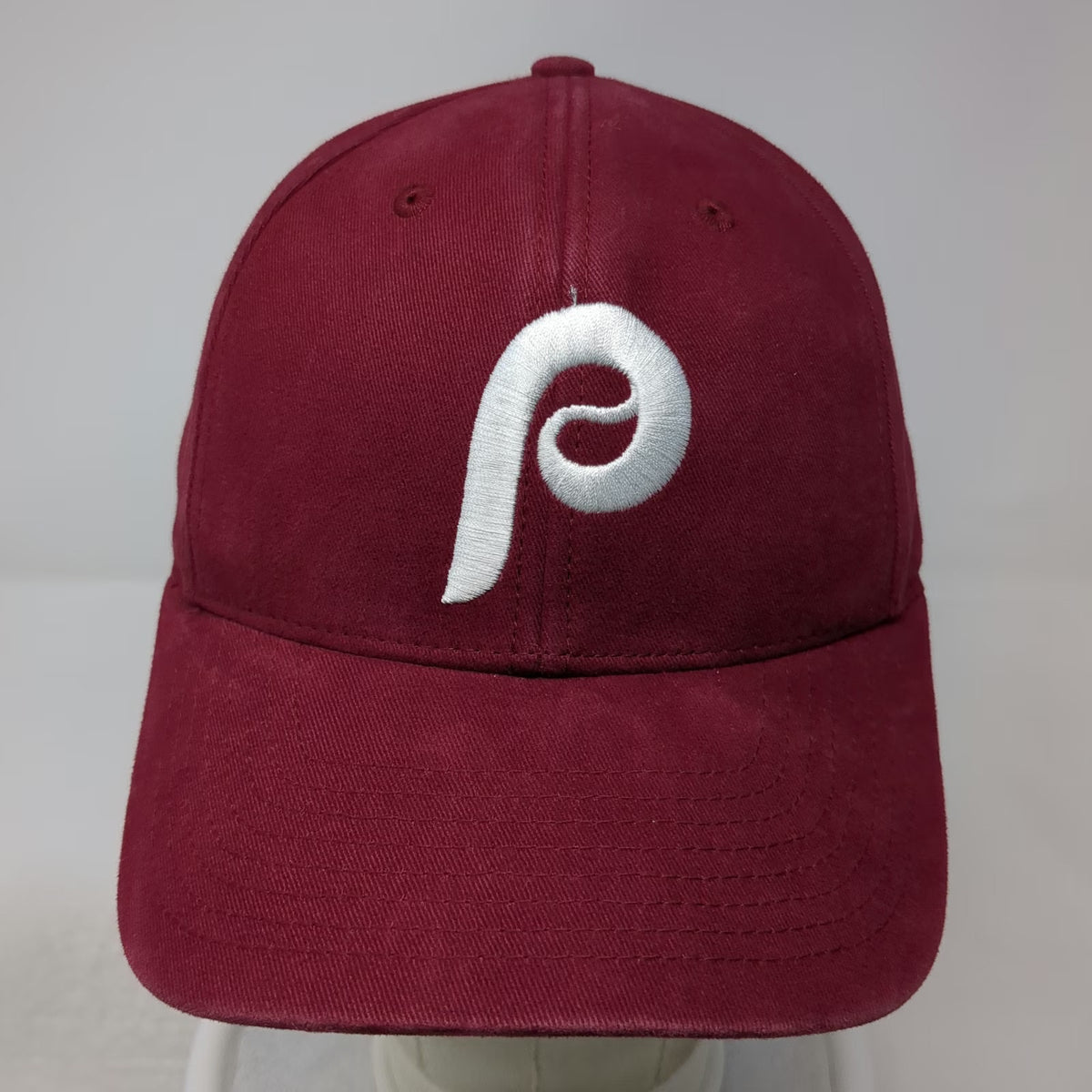 Fan Favorite Philadelphia Phillies MLB Baseball Cap Red OSFM Strapback P Logo