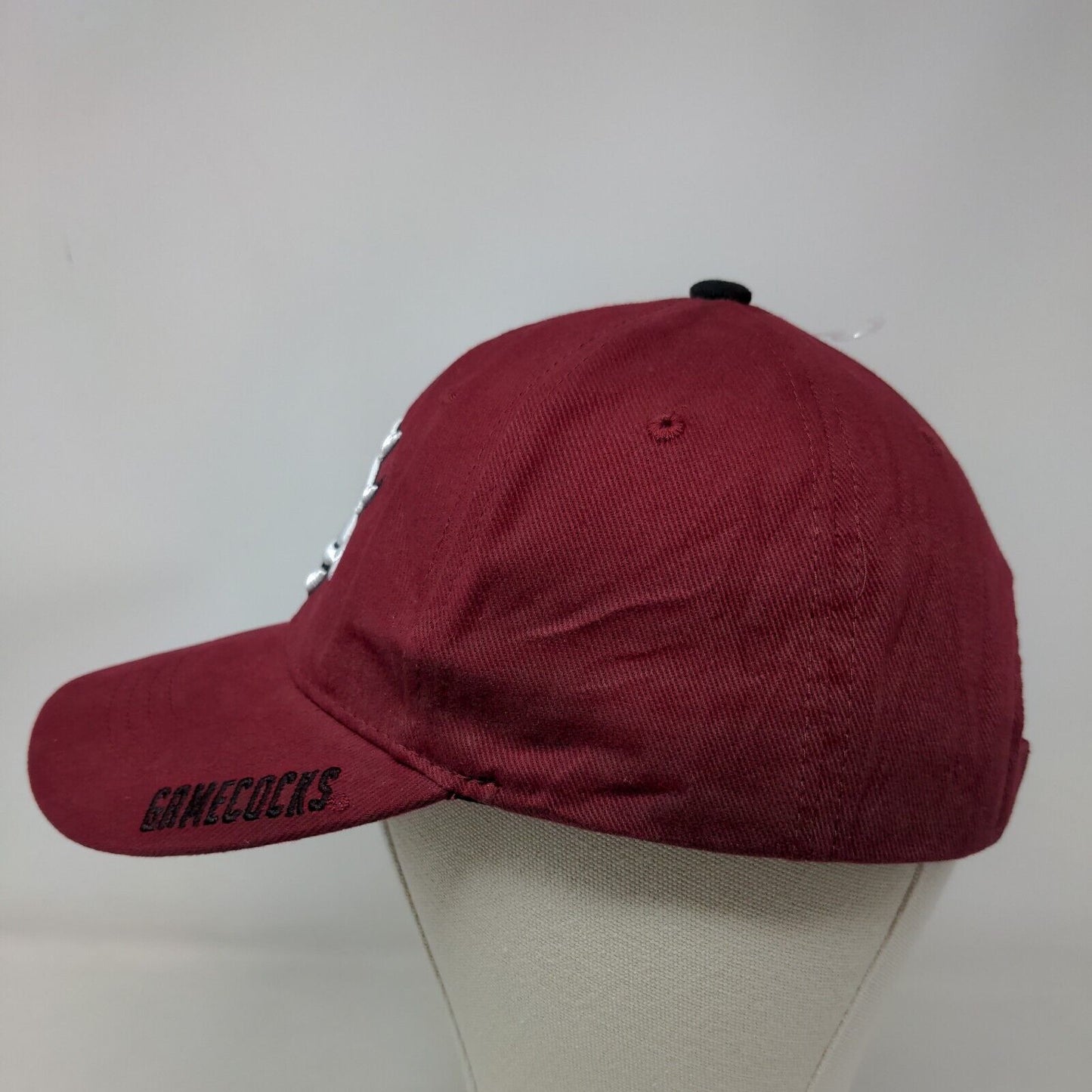 Captivating Headwear Men's Strapback Hat Red South Carolina Gamecocks Logo