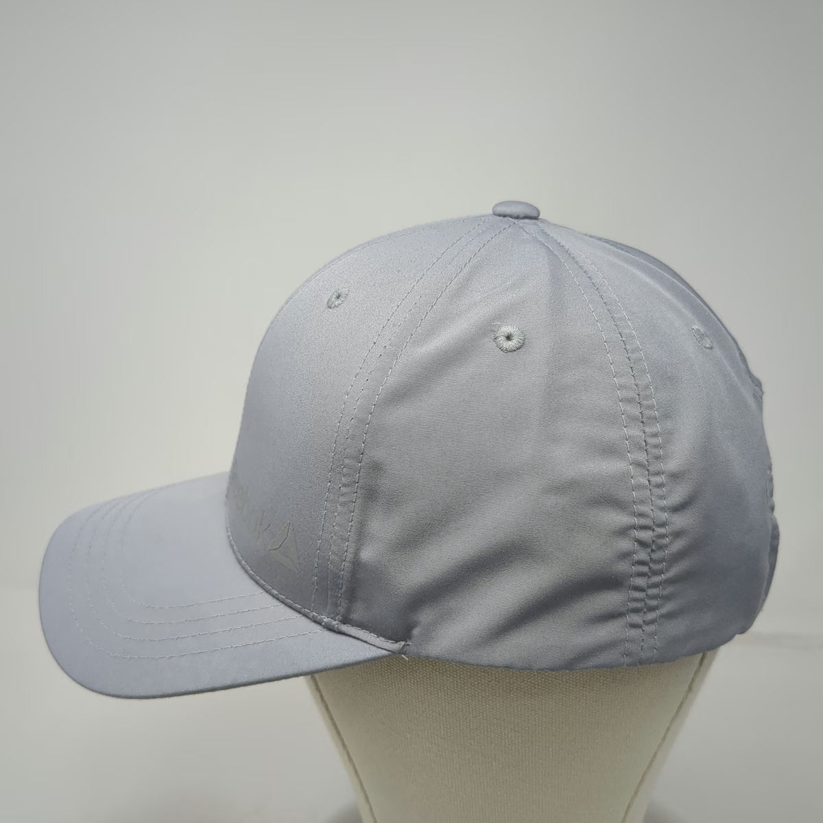 Reebok Baseball Cap Gray One Size Tonal Logo Performance Strapback Athletic Hat